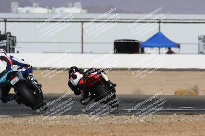 media/Apr-10-2022-SoCal Trackdays (Sun) [[f104b12566]]/Turn 14 (10am)/